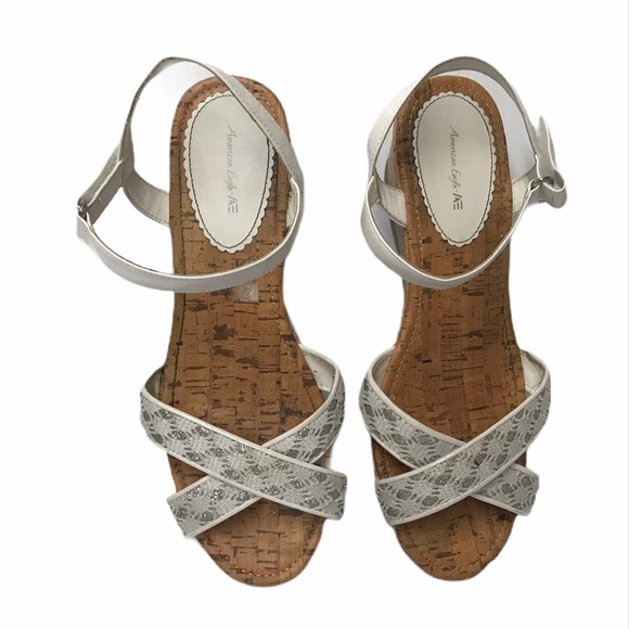 AEO White Wedge Sandals Size 9 - Picture 3 of 4